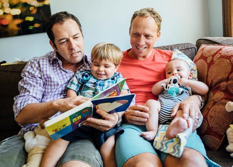baby-books-read-together